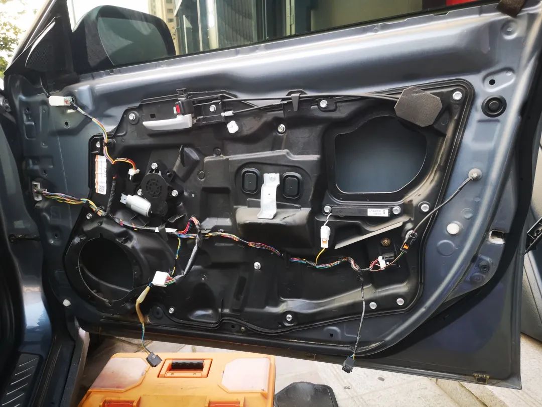 马自达6升级版音响,08年的车能改气么