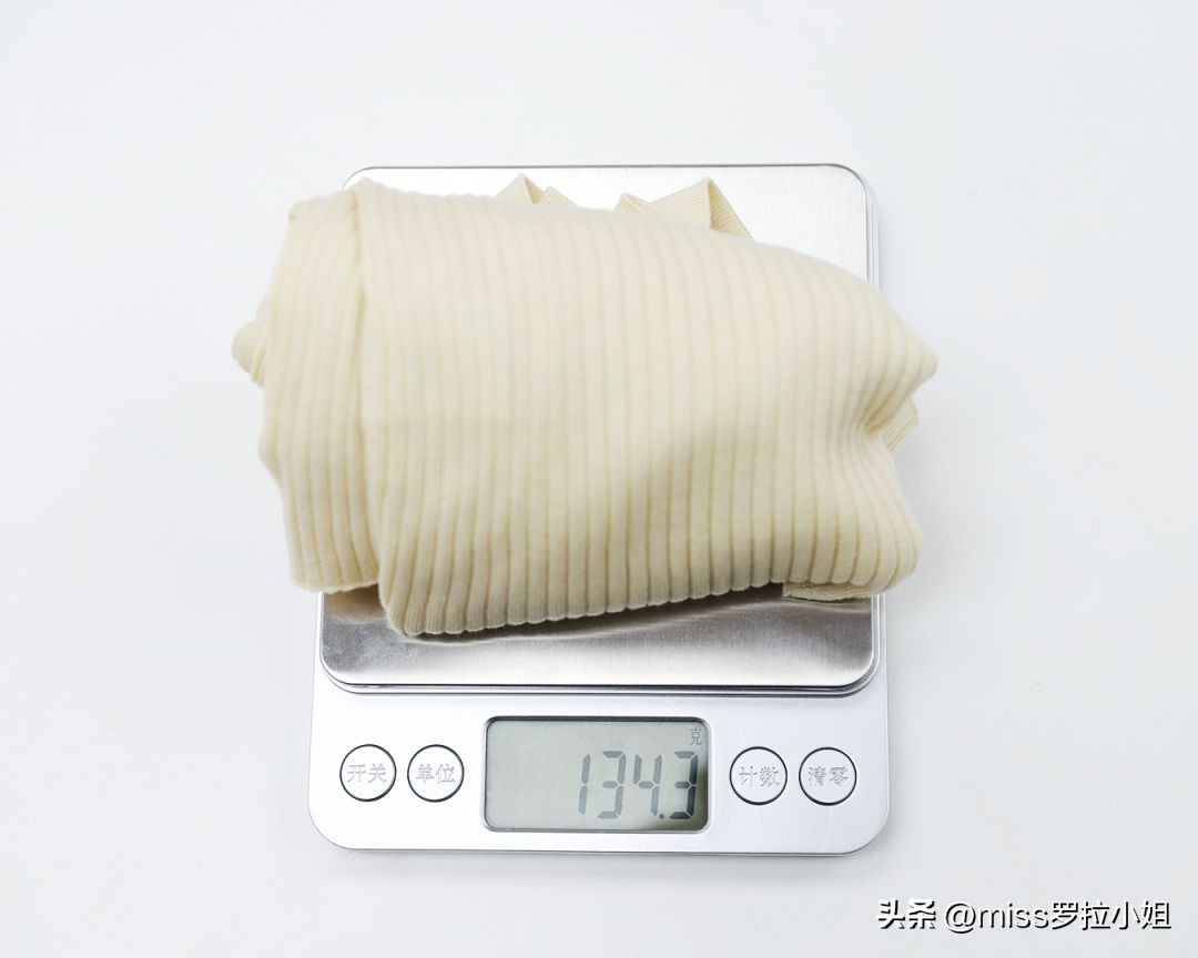 小个子雪纺v领上衣质感,女生穿搭ins高级质感上衣