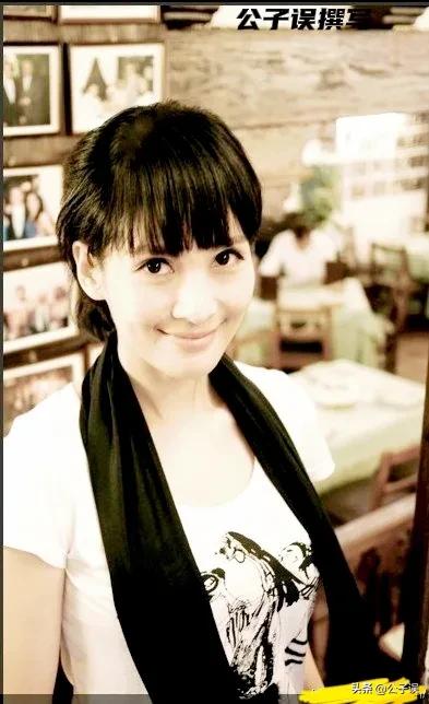 一张和冯小刚的“夜宿门”照片,彻底撕下了沈星的遮羞布