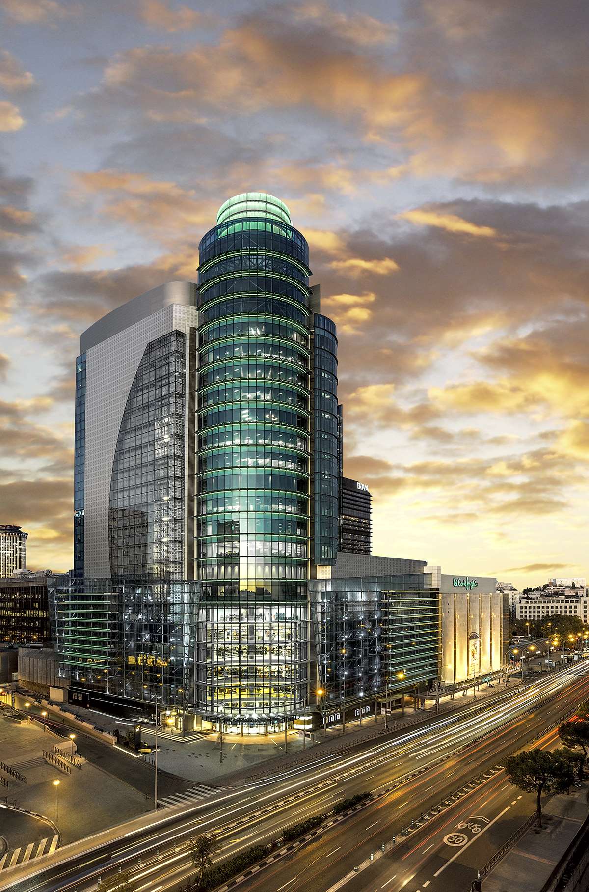 西班牙英格列斯百货攻略,西班牙英格列斯百货商场运动品牌