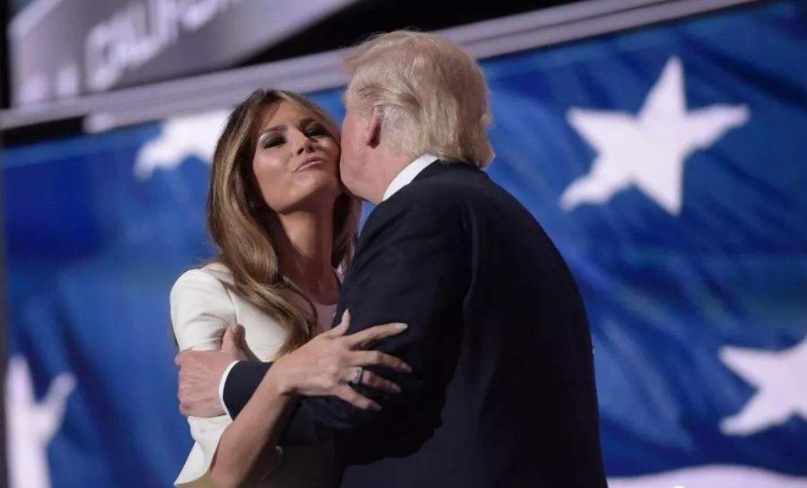 特朗普的虎妻伊凡娜：40岁被丈夫情人逼宫离婚，59岁四婚照样精彩