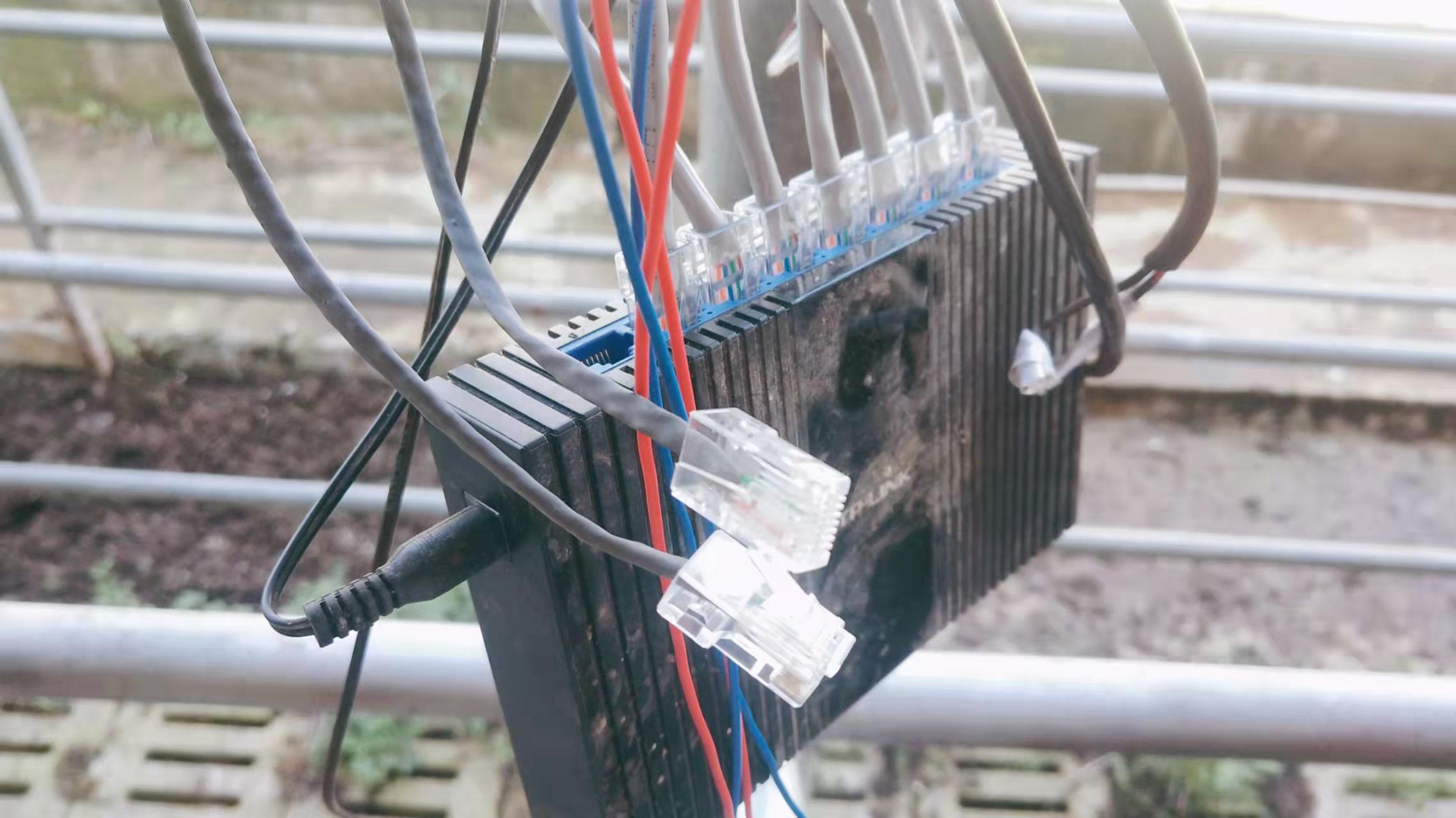 安装30个摄像头需要哪些设备,装50个摄像头方案