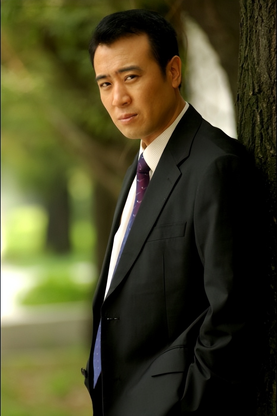 演员于和伟简历和他妻子照片,演员于和伟的家庭生活幸福吗