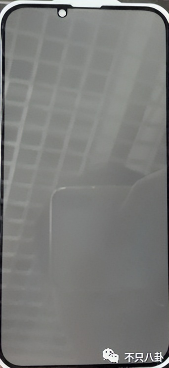 喜欢美女都不行？一张手机屏保引发的争吵......