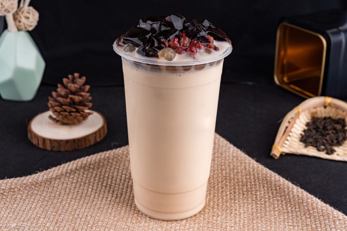 为了买杯奶茶排队一小时值得吗,排队8小时买奶茶脑子有问题