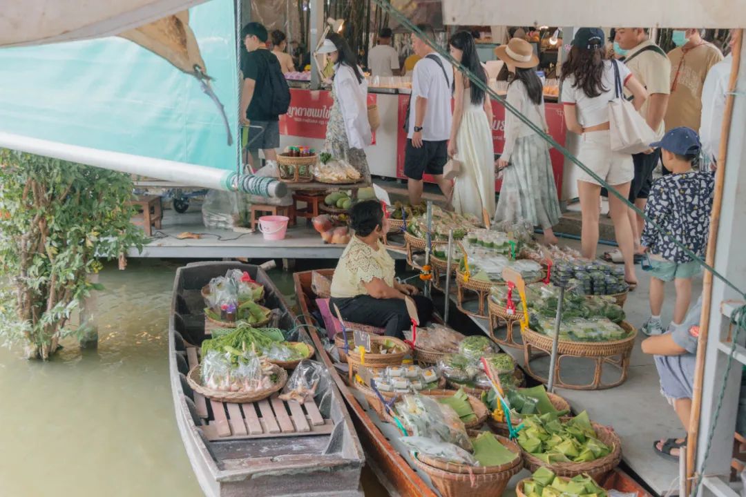 鍘绘嘲鍥芥浖璋峰拰鑺彁闆呯殑鏀荤暐,鍘绘嘲鍥界帺杞浖璋疯姯鎻愰泤