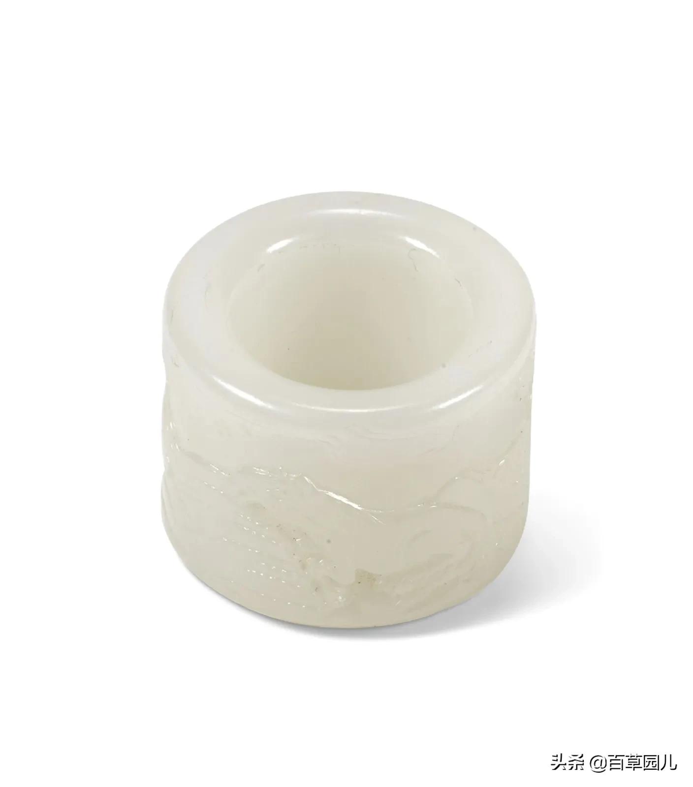 一只白玉蟹5万！一只骆驼1.6万！香港玉器小件儿最新成交