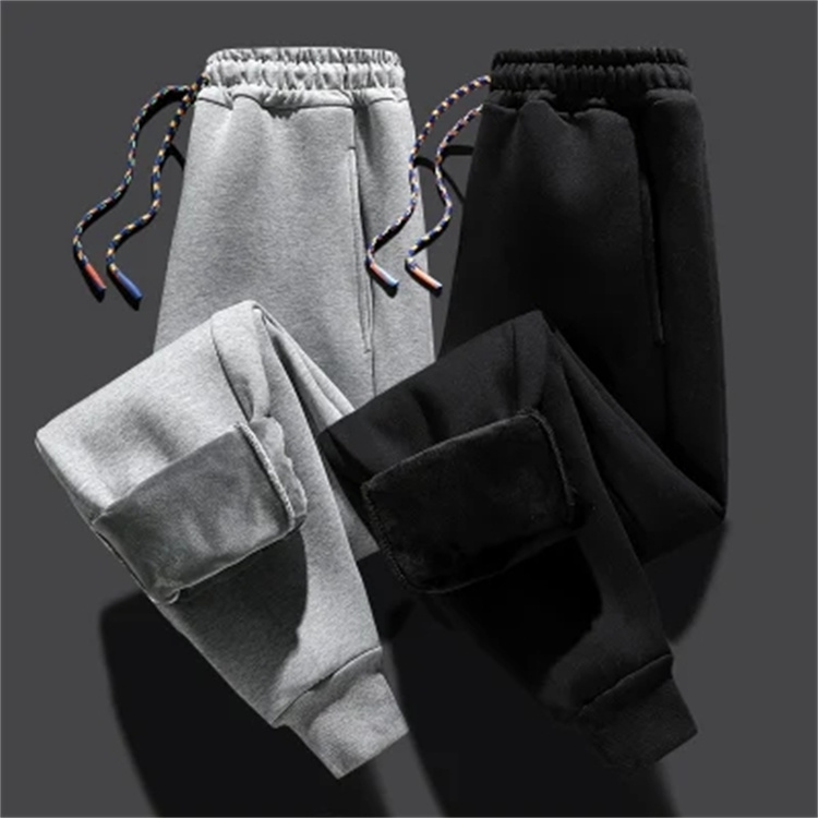 灰色休闲裤穿搭男生冬季,潮男秋冬必备的裤子种类