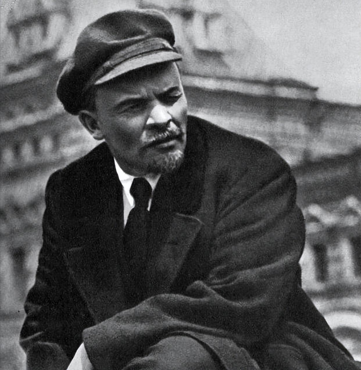 普京承认犯了大错误,普京对于列宁的评价讲话