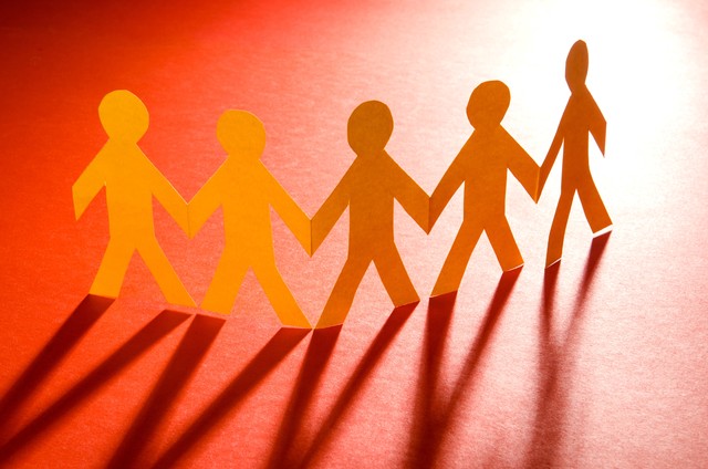 家长如何解决孩子跟同学发生矛盾,孩子在学校和同学闹矛盾怎么处理