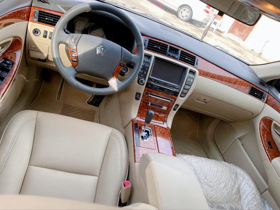 老皇冠全车翻新整备50000元,12代皇冠二手翻新要多少钱