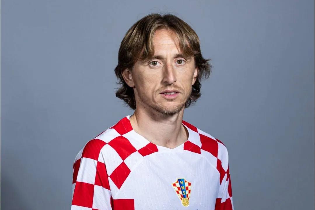 足坛现役年轻中场2024,世界足坛现役十大顶级中场