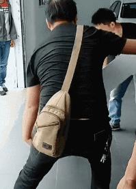 “是小蛇出了轨，还是青蛙劈了腿？”这是现实版的美杜莎？哈哈