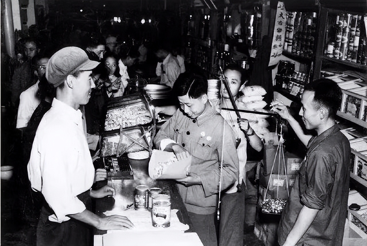 哪一年中国加入wto世贸组织,中国参加世贸谈判持续了多长时间