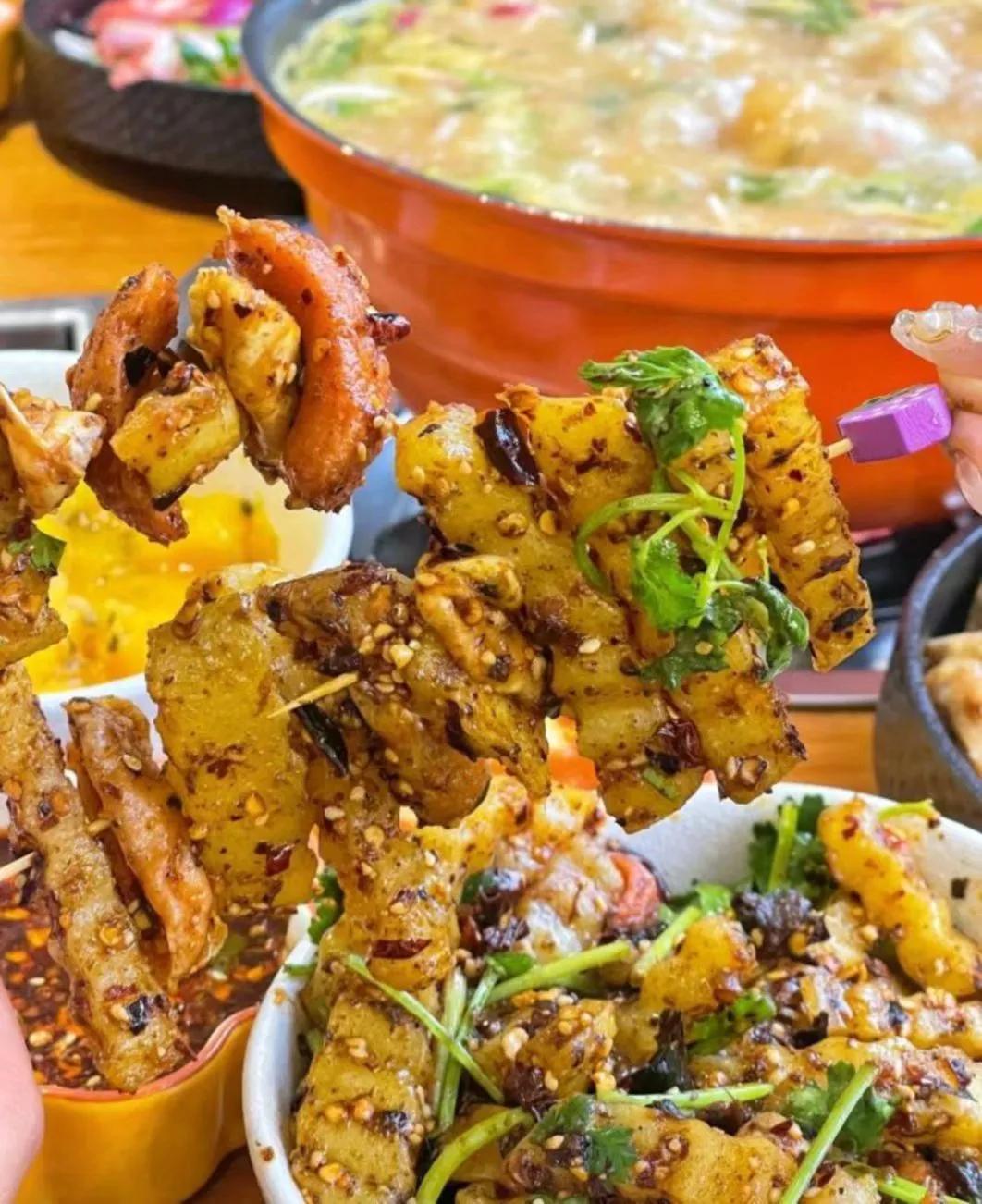 云南傣味火锅怎么做,昆明正宗火锅菜谱