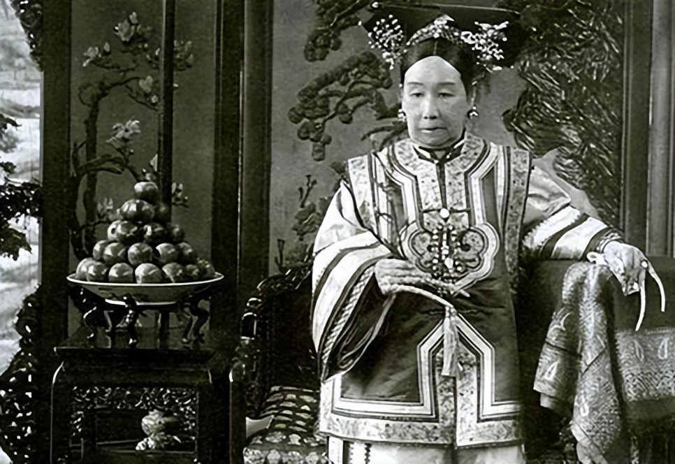 慈禧睡觉三大怪癖,慈禧贴身宫女回忆