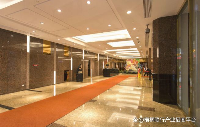 上海环球金融中心写字楼出租,上海浦东附近写字楼租赁价格透明