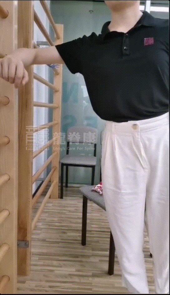 女性侧睡腰部疼啥原因,右肩侧睡疼痛怎么回事