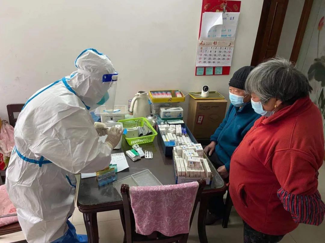 致敬钢铁侠英文歌,致敬钢铁侠彩蛋