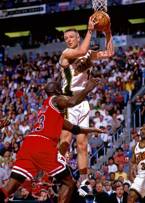 NBA纪实连载86：全能平头哥，德国战车初代目，严谨务实施拉姆夫