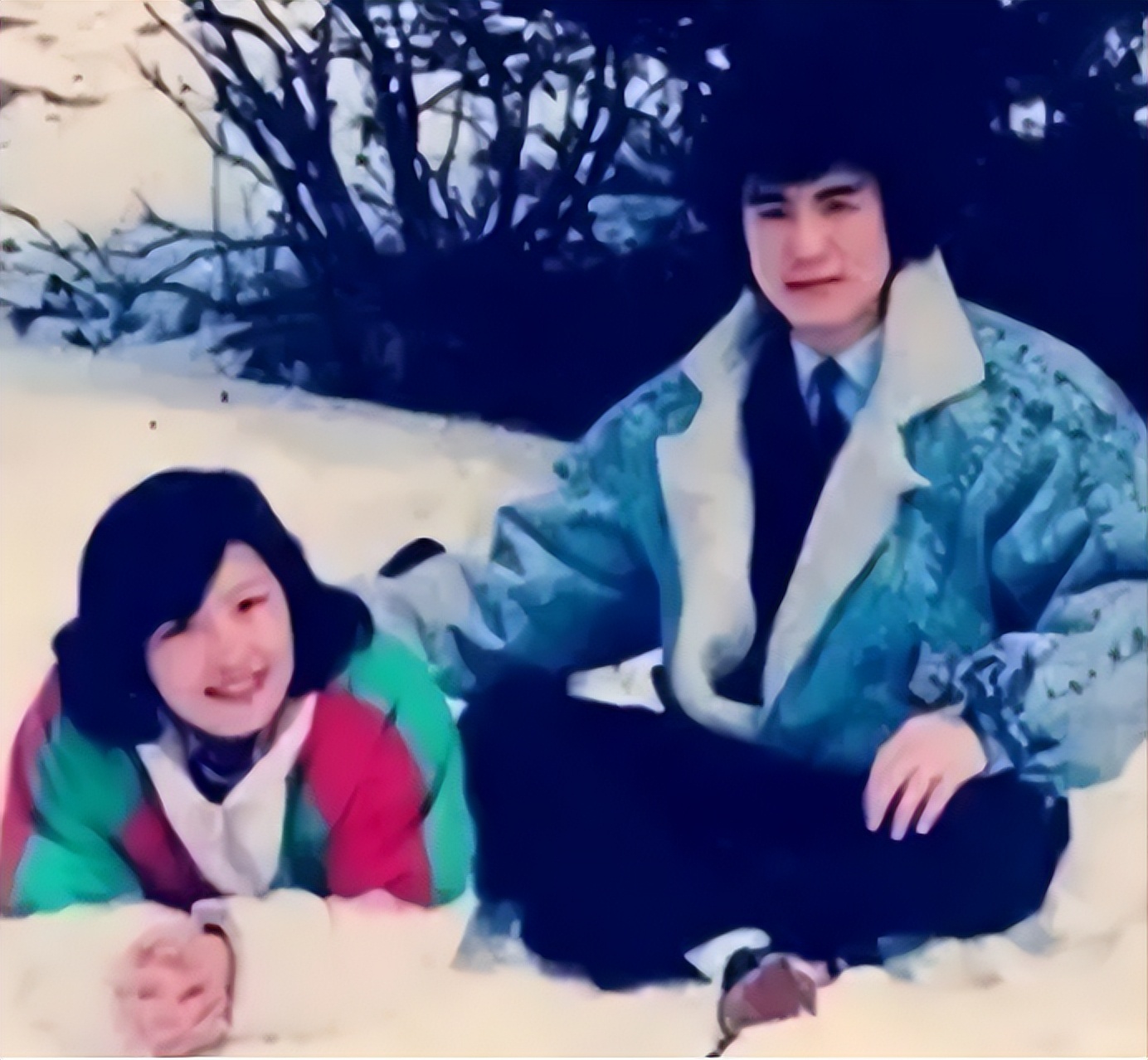 李咏妻子哈文家庭背景显赫,李咏去世后他的妻子哈文怎么样了