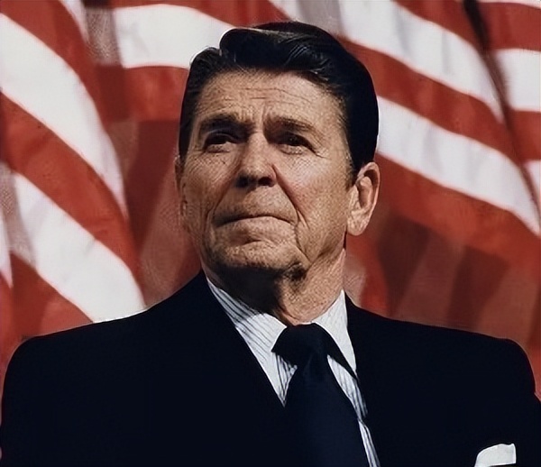 美国一个肉厂,就能控制老百姓,看看被资本控制的国家到底有多惨