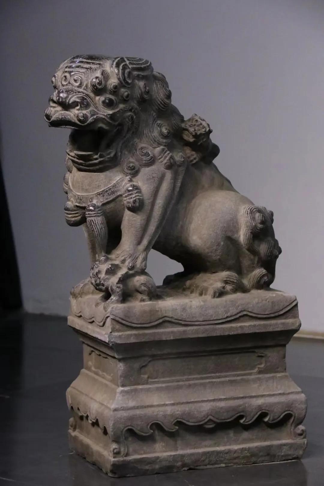 迎门石狮子,迎门狮一对