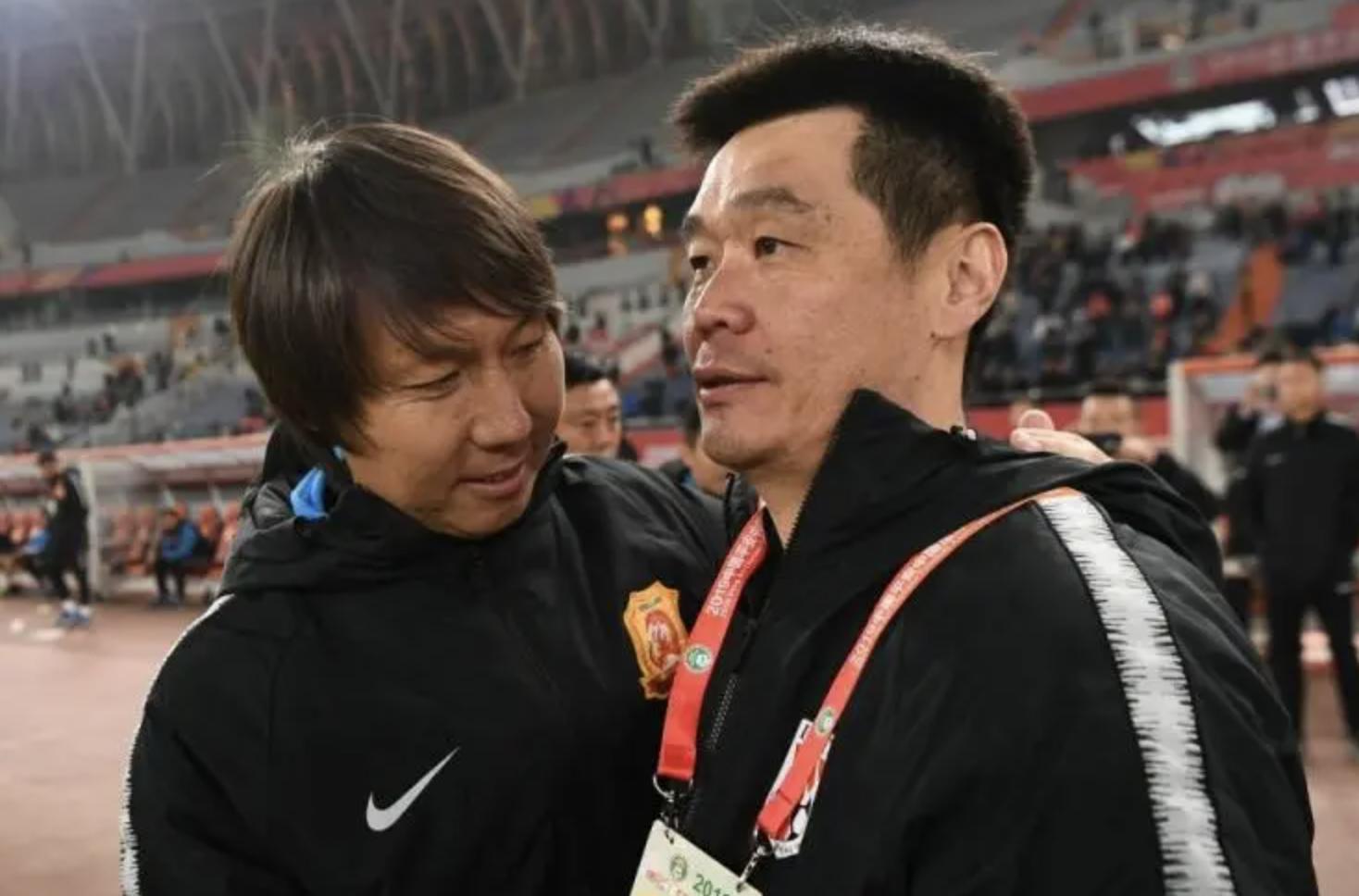 武汉长江队宣布退出足坛,武汉长江队宣布退出中超