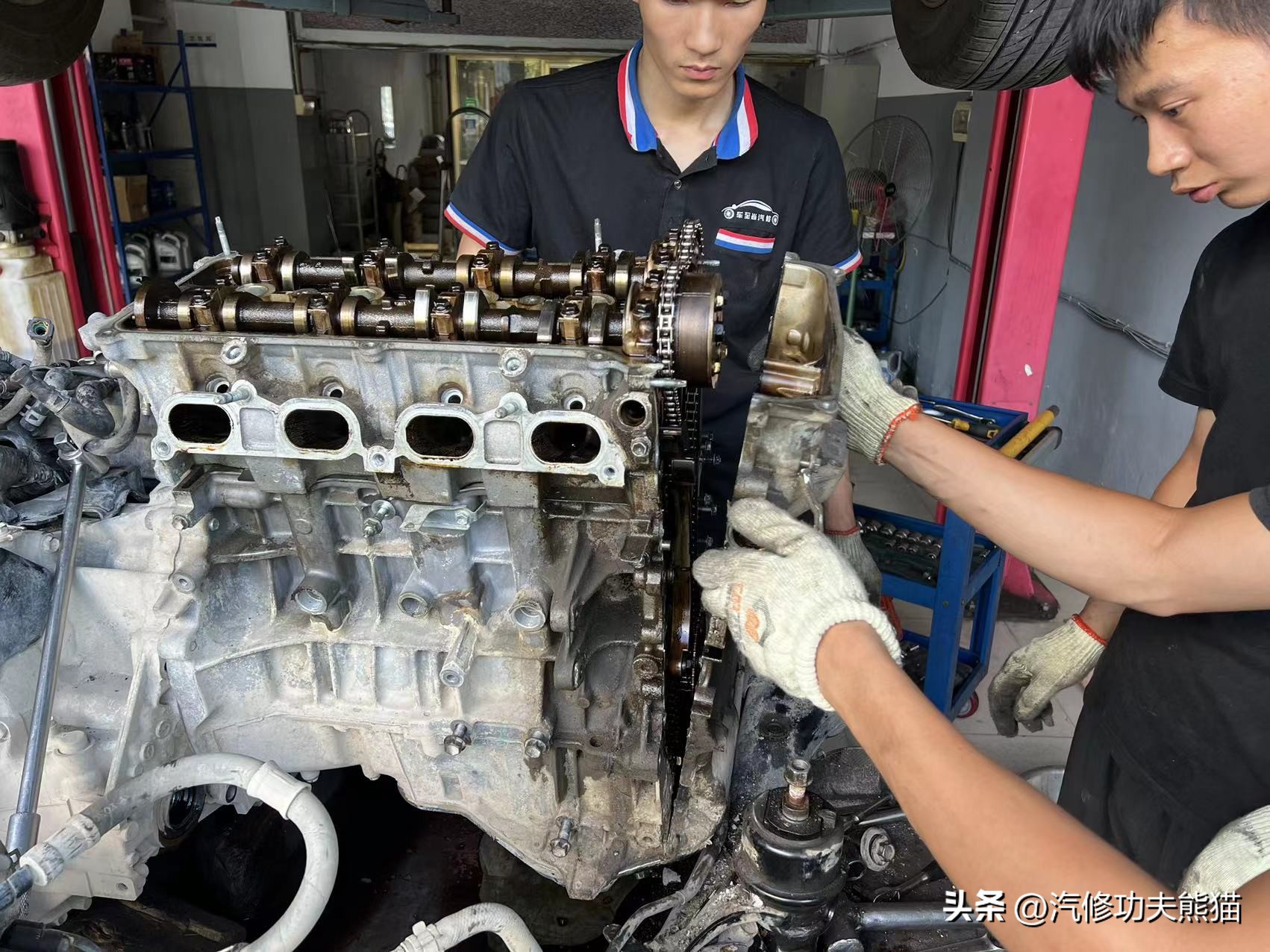 一车传三代丰田越野,六代半丰田凯美瑞烧机油