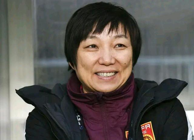 胜利来之不易，展现“铿锵玫瑰”精神，孙雯适合当足协主席