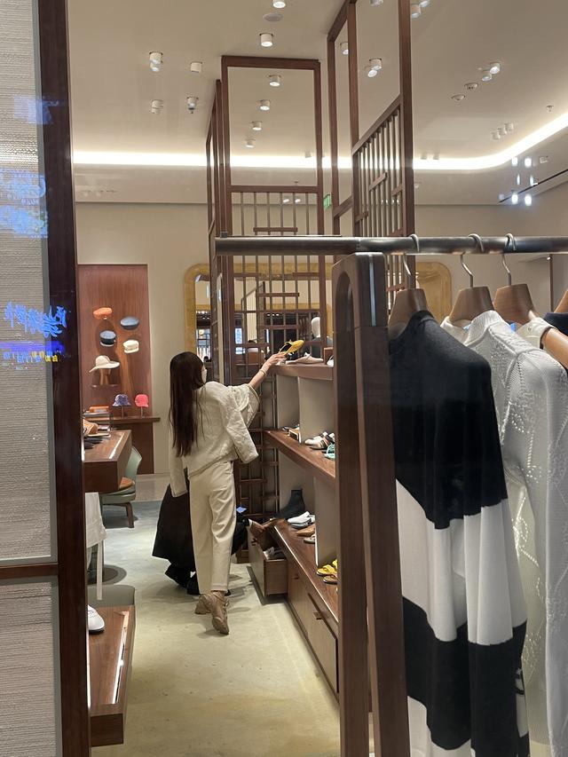 郑州首家爱马仕,郑州爱马仕全国第几家店