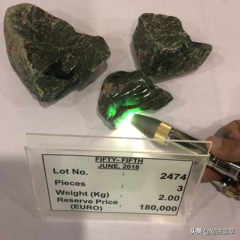 几百买翡翠靠谱吗,自己买翡翠靠谱吗