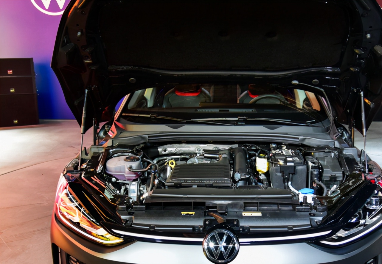 大众凌渡无框车门照片,大众凌渡l2022双离合热辣版讲解