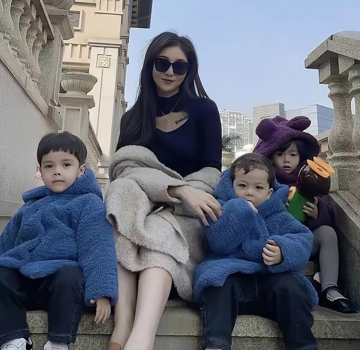 女ceo赴美50万怀孕,中国未婚女ceo豪掷50万赴国外生子