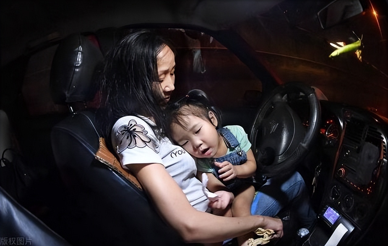 广东拟开发“妈妈岗”，带娃挣钱两不误，给全职妈妈疏解压力