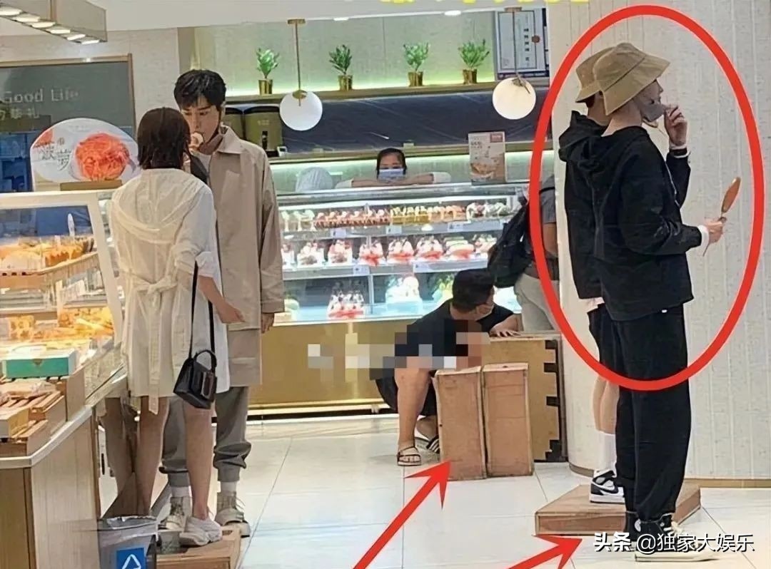 为什么只拍上半身,为什么只拍上半身镜头往下移