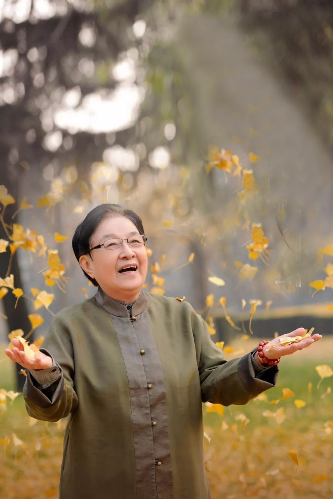 谷建芬老公追悼会,作曲家谷建芬晚年