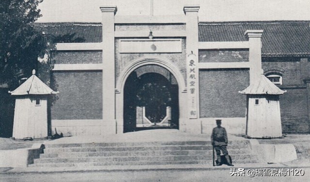 东塔机场航站楼旧址,东塔机场在哪年建的