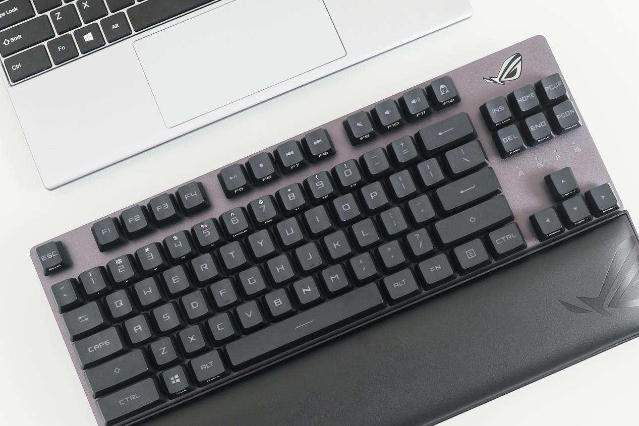 一入行业深似海从此再无回头路,一入深似海从此不由人