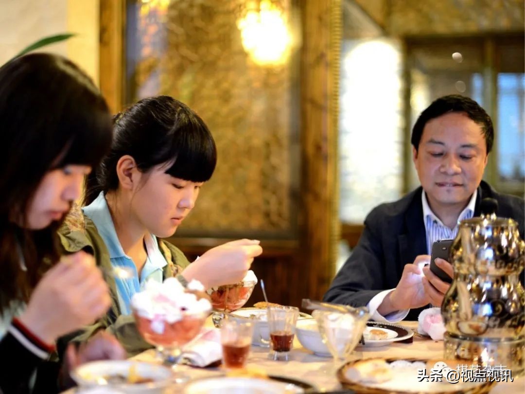 成都市棋院李艾东,象棋教练李艾东