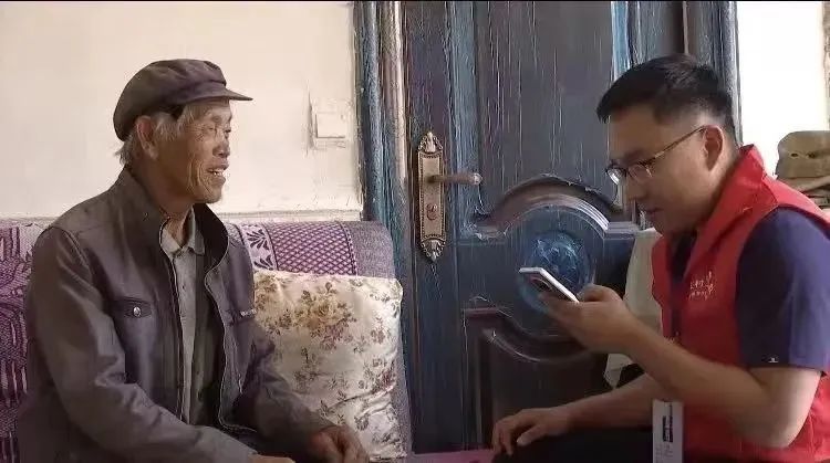 驻村就要住进群众的心里,驻村干部要驻进群众心坎里