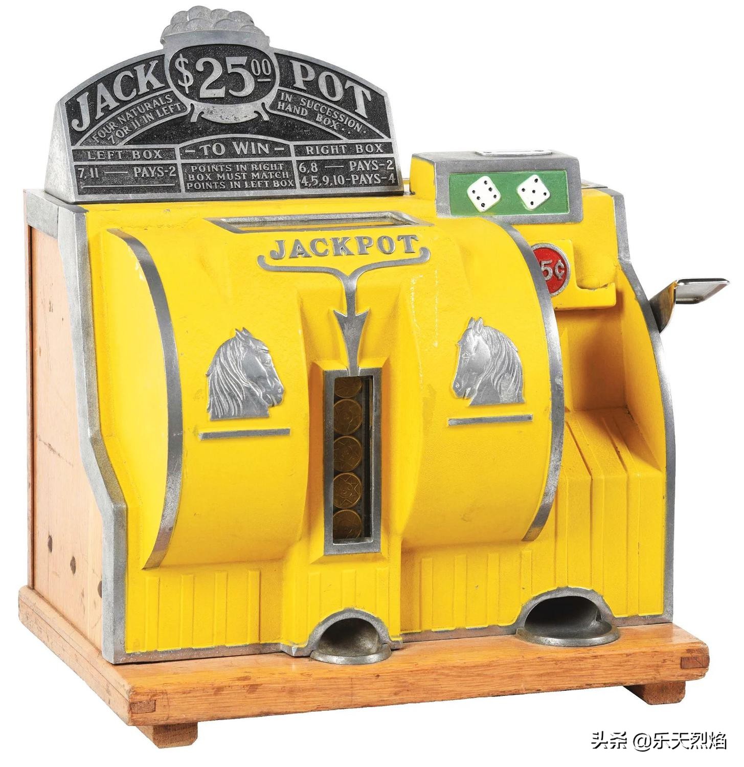 1895年——查理·费发明第一台商业老*机虎**