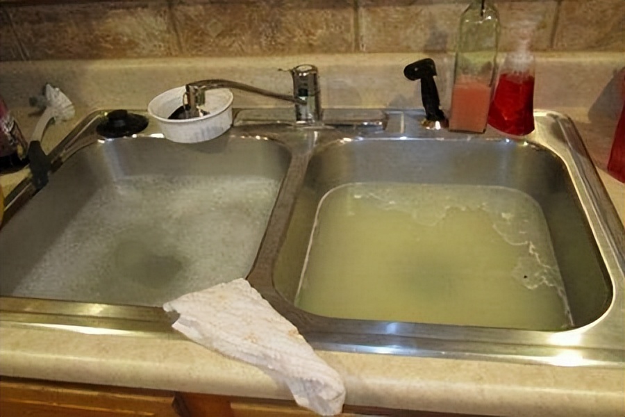 排水管道被油污堵了用什么通,下水道管道被油污堵塞怎么办