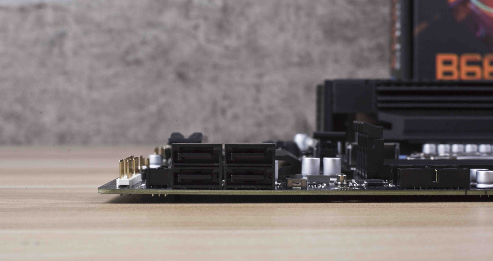 千元高配值得入吗？技嘉小雕B660MAORUSELITEAXDDR4体验