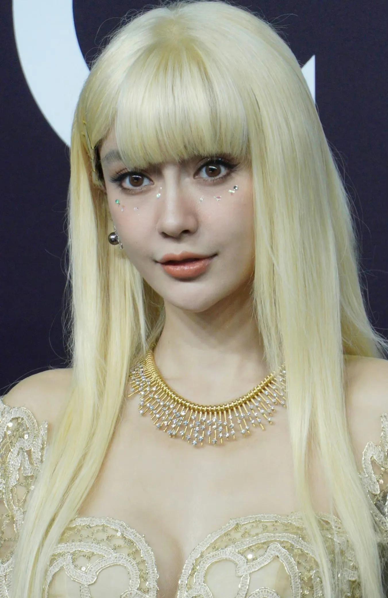 盘点爆火的红毯明星造型,最新女明星红毯惊艳合集