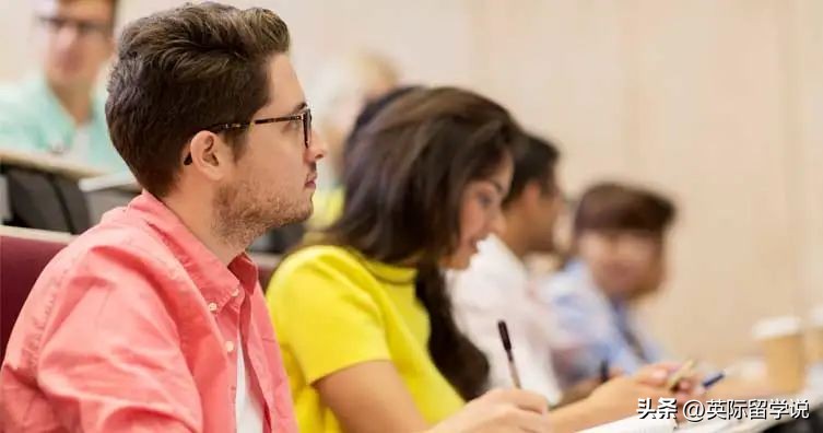 去英国留学需要哪些条件和费用呢,去英国留学大学一年的费用是多少