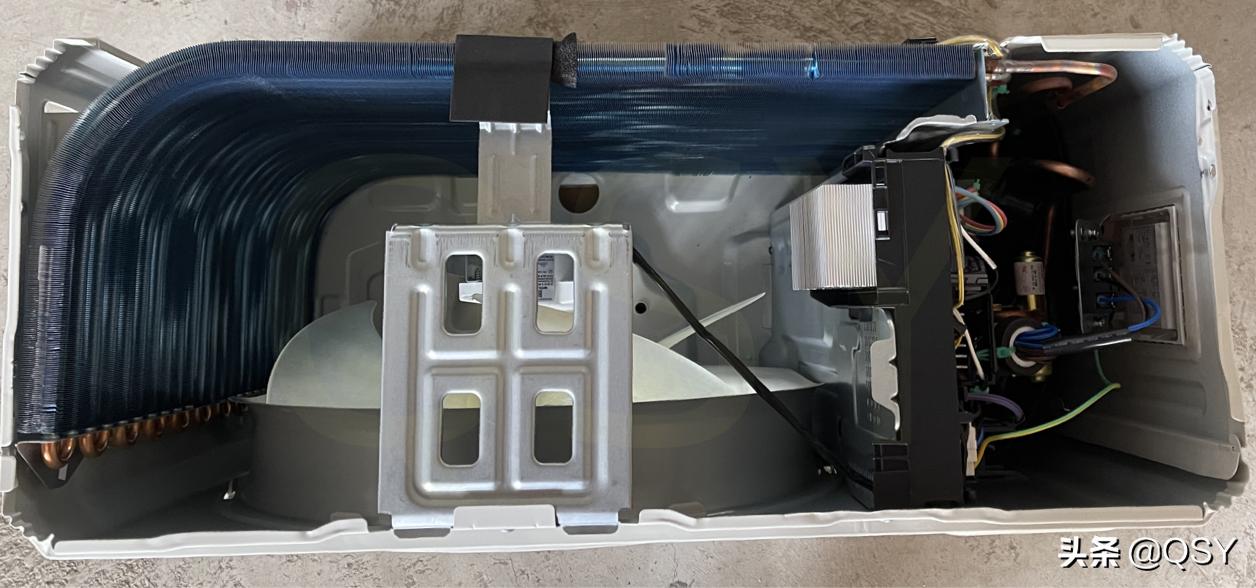 拆新款格力空调,拆1.5匹的空调