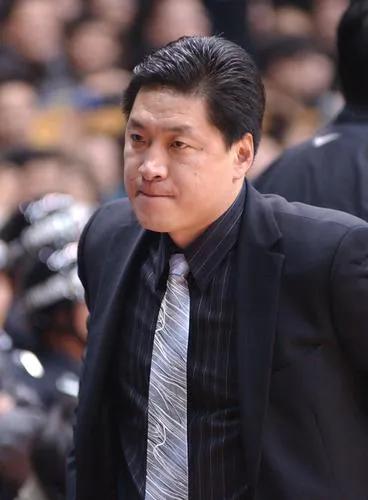 杜锋接手李春江时候广东队员名单,李春江和杜锋