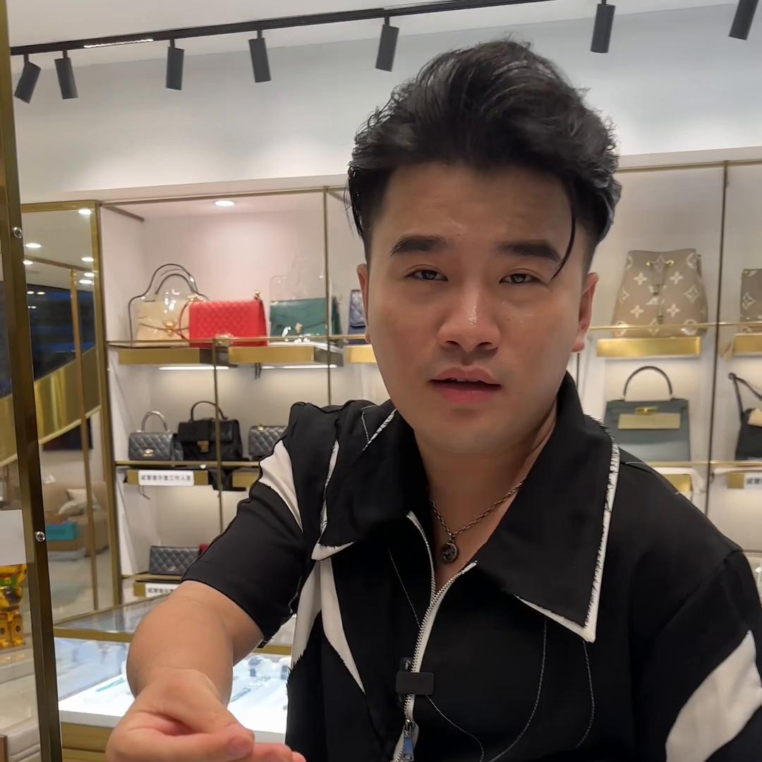 如果你有1400万你会买什么,天舶时尚腕表