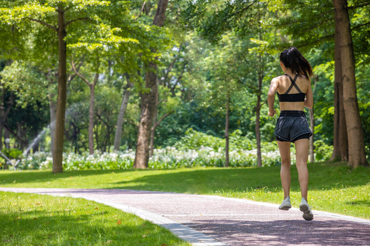长期锻炼什么运动最好,年轻人每天做什么运动对身体好